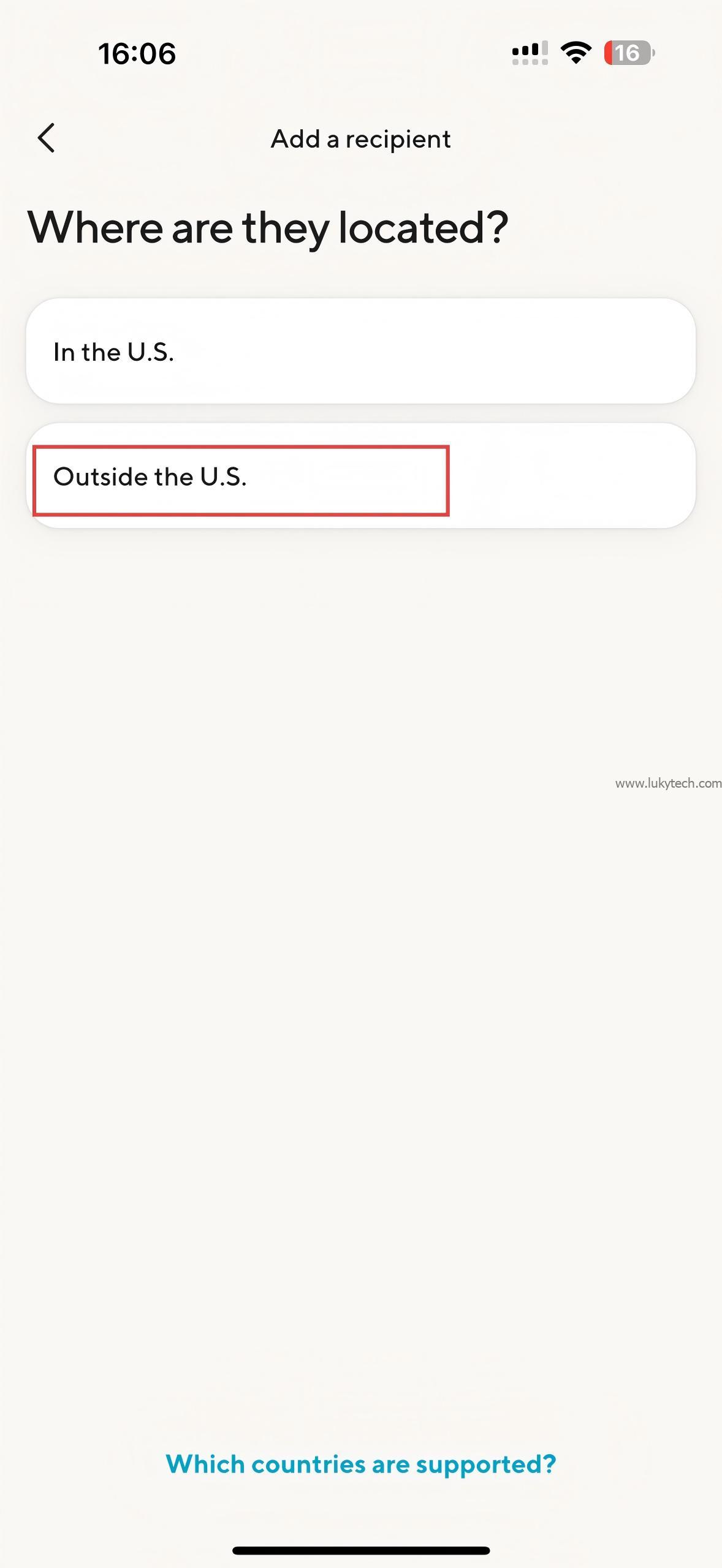选择收款人为境外